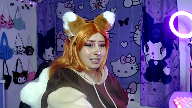 Snapshot of lussyevans24 chatting on 10/03/25, 04:53 lussyevans24 online show from 10/03/25, 04:53