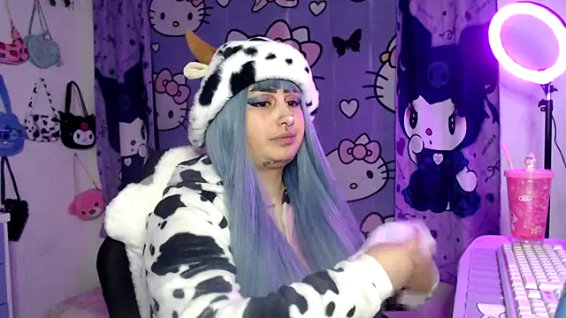 Snapshot of lussyevans24 chatting on 10/08/25, 05:49 lussyevans24 online show from 10/08/25, 05:49