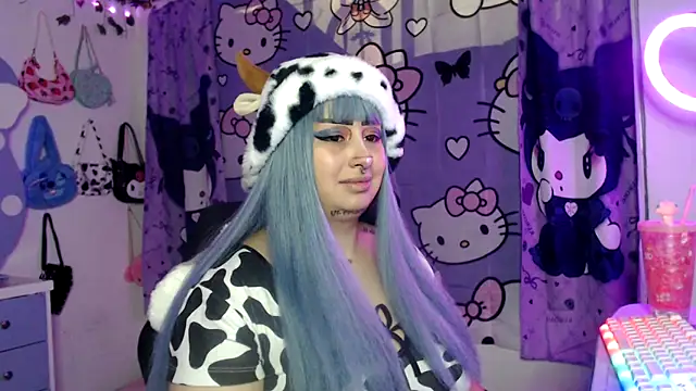 Snapshot of lussyevans24 chatting on 10/14/25, 05:30 lussyevans24 online show from 10/14/25, 05:30