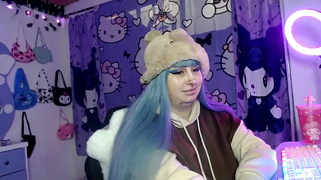 Snapshot of lussyevans24 chatting on 10/17/25, 06:38 lussyevans24 online show from 10/17/25, 06:38