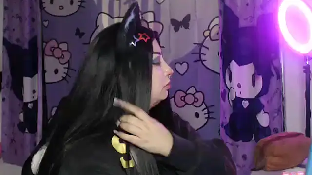 Snapshot of lussyevans24 chatting on 11/10/25, 07:07 lussyevans24 online show from 11/10/25, 07:07