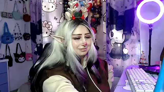 Snapshot of lussyevans24 chatting on 12/16/25, 03:39 lussyevans24 online show from 12/16/25, 03:39