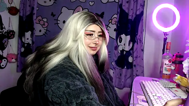 lussyevans24 online show from 04/19/26, 03:50