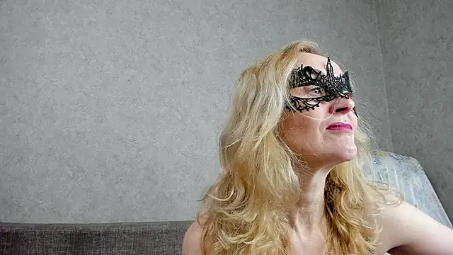 angelica marquise online show from 03/18/25, 10:46