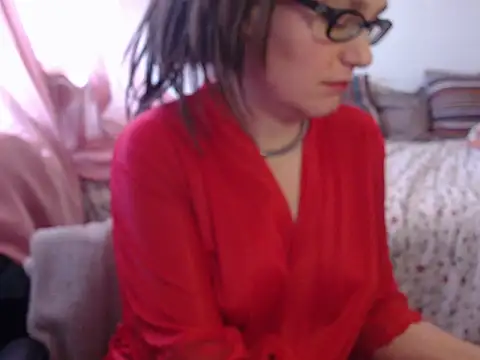 Snapshot of SofieStarlet chatting on 05/11/26, 04:04 SofieStarlet online show from 05/11/26, 04:04