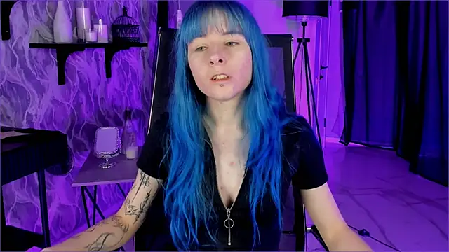 Snapshot of LexiWenford chatting on 09/18/25, 02:57 LexiWenford online show from 09/18/25, 02:57