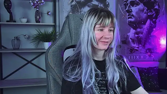 LexiWenford online show from 03/19/26, 02:48