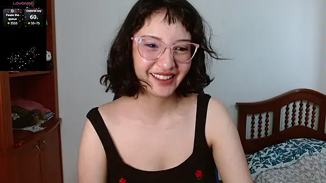 alexaa08 online show from 10/27/25, 01:15