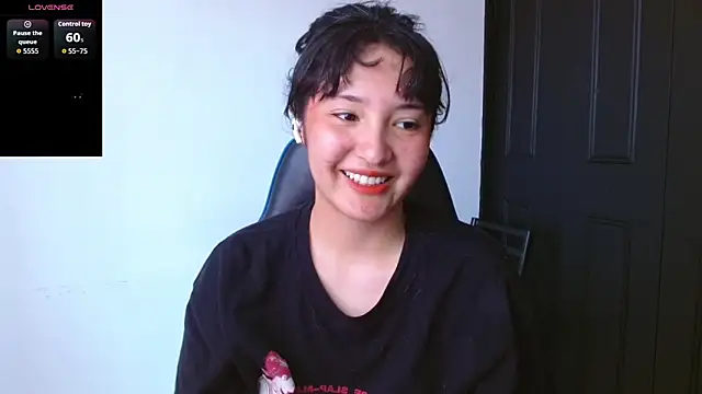Snapshot of alexaa08 chatting on 05/28/26, 03:42 alexaa08 online show from 05/28/26, 03:42