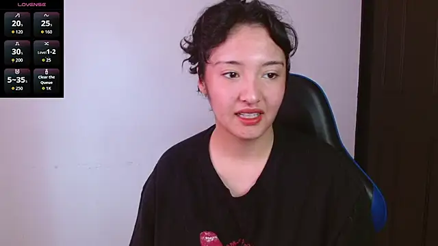 Snapshot of alexaa08 chatting on 06/16/26, 12:52 alexaa08 online show from 06/16/26, 12:52