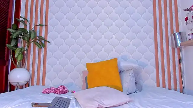 PamelaReall online show from 12/15/24, 04:40