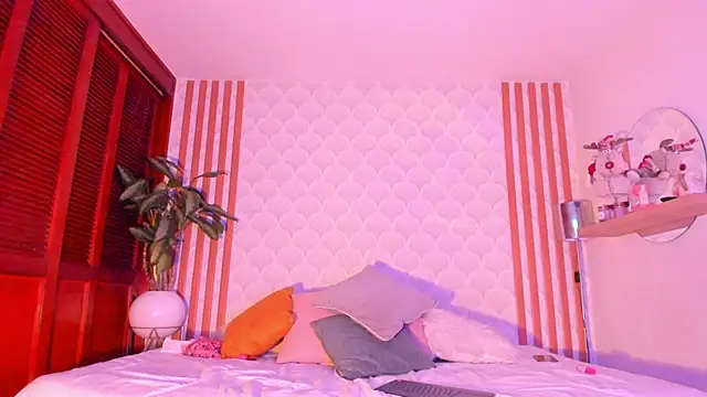 PamelaReall online show from 12/15/24, 11:20