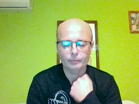 Tiger202441 online show from 10/26/25, 09:10