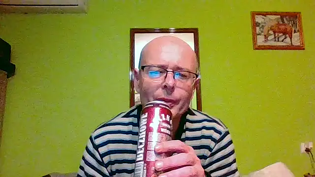 Snapshot of Tiger202441 chatting on 05/19/26, 11:44 Tiger202441 online show from 05/19/26, 11:44
