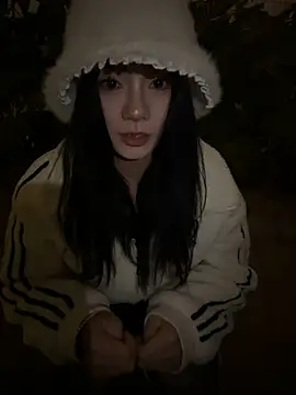 Snapshot of Asia-Melody chatting on 02/21/25, 11:22 Asia-Melody online show from 02/21/25, 11:22