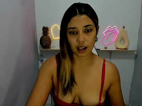 Dona Tela online show from 04/01/26, 07:44