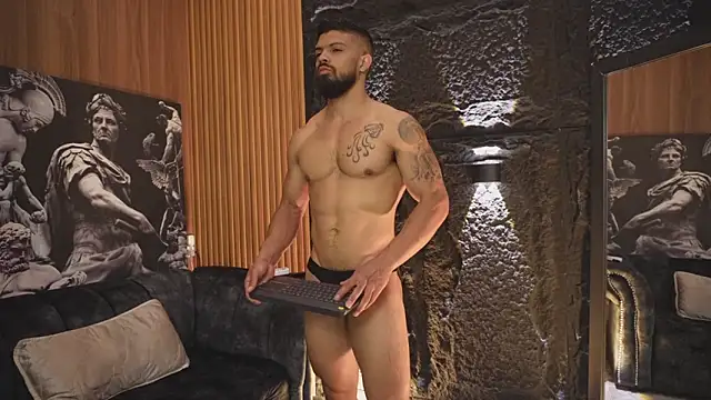 DannSaenz online show from 10/17/25, 02:41