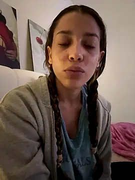 DanielaSaenz0 online show from 10/13/25, 01:16