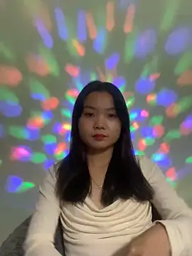 Snapshot of Maeve2k5 chatting on 12/29/24, 12:34 Maeve2k5 online show from 12/29/24, 12:34