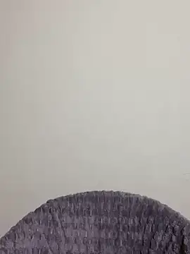 Snapshot of Maeve2k5 chatting on 01/05/25, 12:31 Maeve2k5 online show from 01/05/25, 12:31