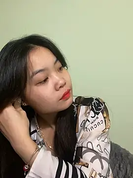 Snapshot of Maeve2k5 chatting on 01/06/25, 12:27 Maeve2k5 online show from 01/06/25, 12:27