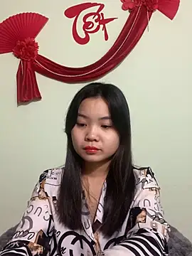 Snapshot of Maeve2k5 chatting on 01/10/25, 12:17 Maeve2k5 online show from 01/10/25, 12:17