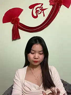 Snapshot of Maeve2k5 chatting on 01/14/25, 05:40 Maeve2k5 online show from 01/14/25, 05:40