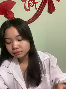 Snapshot of Maeve2k5 chatting on 01/22/25, 12:48 Maeve2k5 online show from 01/22/25, 12:48