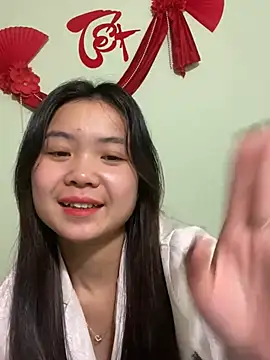 Snapshot of Maeve2k5 chatting on 02/02/25, 03:21 Maeve2k5 online show from 02/02/25, 03:21