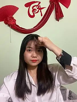 Snapshot of Maeve2k5 chatting on 02/04/25, 11:06 Maeve2k5 online show from 02/04/25, 11:06