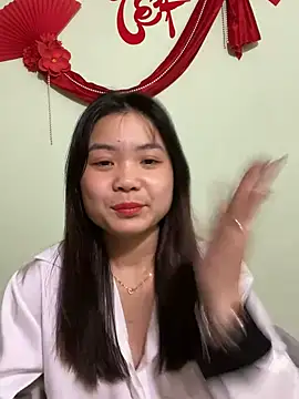 Snapshot of Maeve2k5 chatting on 02/05/25, 02:08 Maeve2k5 online show from 02/05/25, 02:08