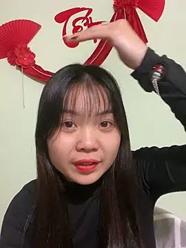 Snapshot of Maeve2k5 chatting on 02/08/25, 01:54 Maeve2k5 online show from 02/08/25, 01:54