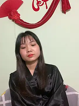 Snapshot of Maeve2k5 chatting on 03/04/25, 04:49 Maeve2k5 online show from 03/04/25, 04:49