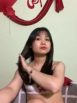 Snapshot of Maeve2k5 chatting on 03/16/25, 01:38 Maeve2k5 online show from 03/16/25, 01:38