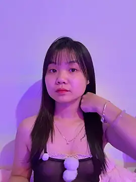 Snapshot of Maeve2k5 chatting on 09/13/25, 11:48 Maeve2k5 online show from 09/13/25, 11:48