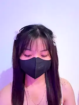 Snapshot of Maeve2k5 chatting on 09/23/25, 11:24 Maeve2k5 online show from 09/23/25, 11:24