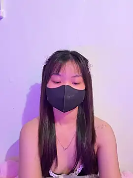 Snapshot of Maeve2k5 chatting on 09/25/25, 09:51 Maeve2k5 online show from 09/25/25, 09:51