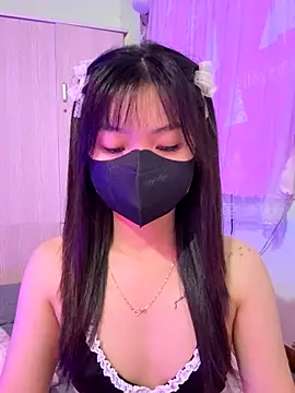 Snapshot of Maeve2k5 chatting on 10/05/25, 09:56 Maeve2k5 online show from 10/05/25, 09:56