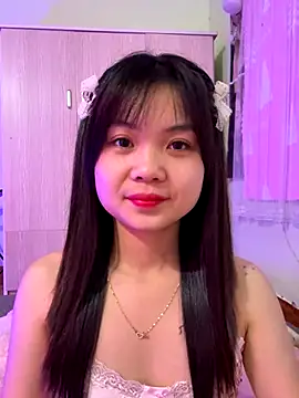 Snapshot of Maeve2k5 chatting on 10/08/25, 09:45 Maeve2k5 online show from 10/08/25, 09:45