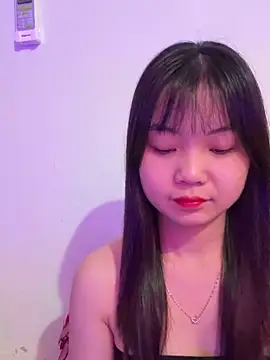 Snapshot of Maeve2k5 chatting on 11/06/25, 12:33 Maeve2k5 online show from 11/06/25, 12:33