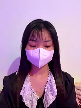 Snapshot of Maeve2k5 chatting on 11/10/25, 07:40 Maeve2k5 online show from 11/10/25, 07:40