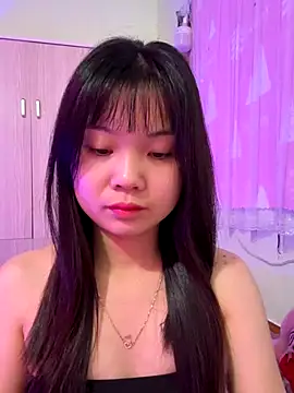 Snapshot of Maeve2k5 chatting on 11/22/25, 10:20 Maeve2k5 online show from 11/22/25, 10:20