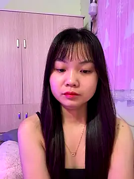 Snapshot of Maeve2k5 chatting on 11/24/25, 09:58 Maeve2k5 online show from 11/24/25, 09:58