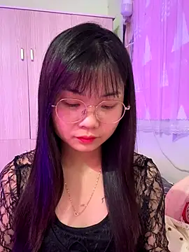 Snapshot of Maeve2k5 chatting on 12/01/25, 06:40 Maeve2k5 online show from 12/01/25, 06:40