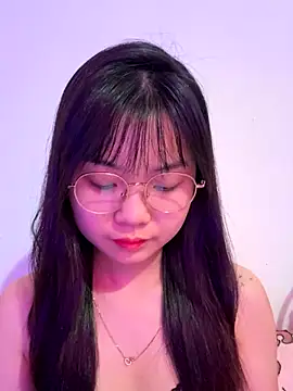 Snapshot of Maeve2k5 chatting on 12/03/25, 12:51 Maeve2k5 online show from 12/03/25, 12:51