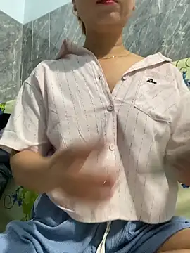 Linaannn online show from 02/04/26, 11:42