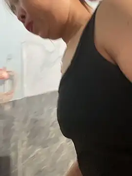 Linaannn online show from 03/27/26, 11:37