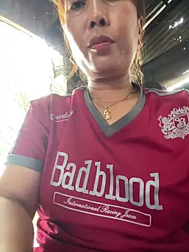 Linaannn online show from 04/24/26, 02:14