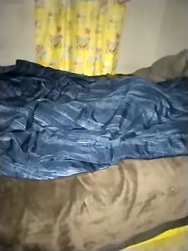 Convertiblechulo online show from 04/11/26, 03:33