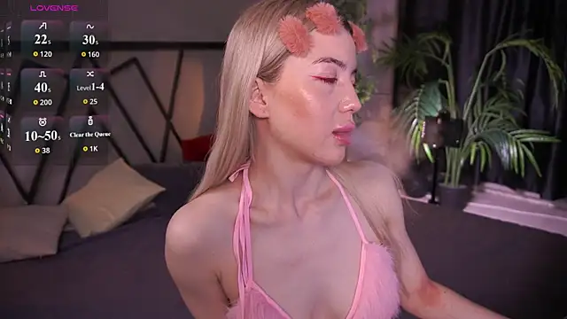 LindaThacker online show from 03/31/26, 04:13